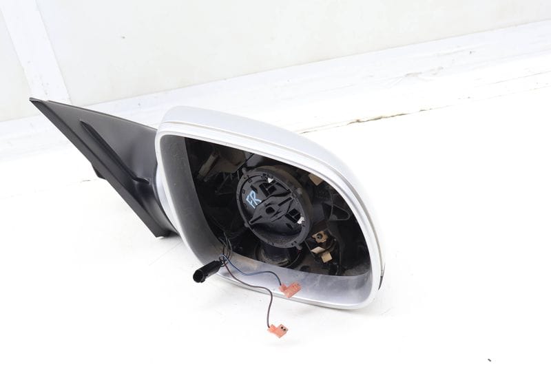 Side View Mirror w/ Memory 8R1857410L — Used (SKU 687835)