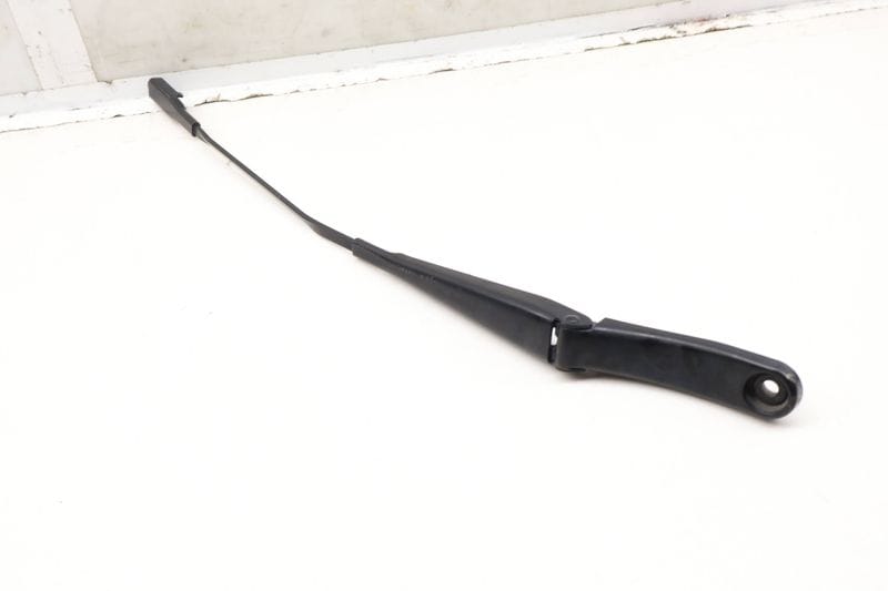 Windshield Wiper Arm 8J1955408A — Used (SKU 620756)