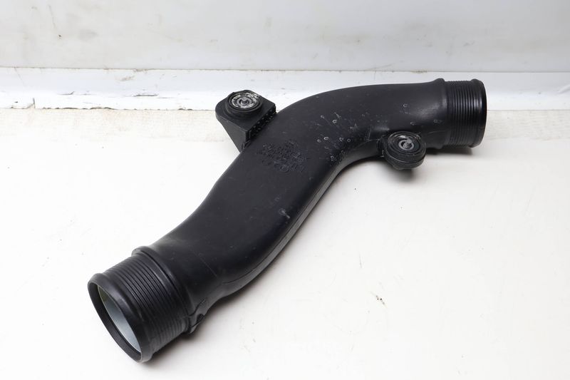 Turbo Intercooler Hose / Tube 8J0145762J — Used (SKU 620819)