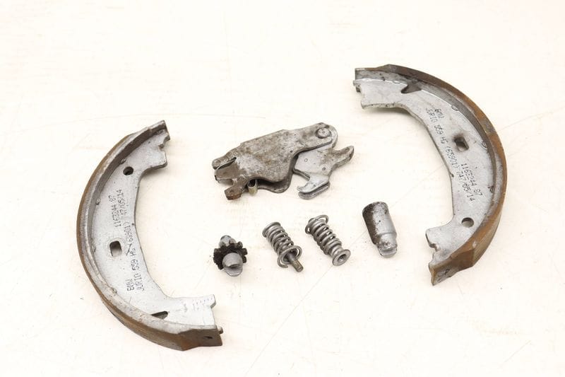 Brake Shoe Kit / Set 34416761291 — Used (SKU 520149)