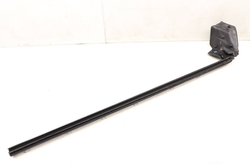 Inner Door / Window Seal 51337267906 — Used (SKU 520082)