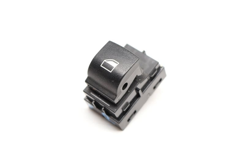 Window Switch 61319208107 — Used (SKU 519971)