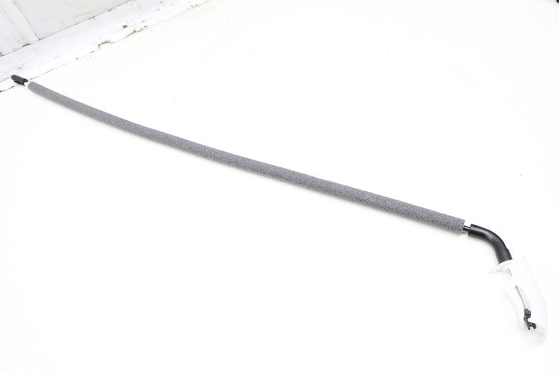 Interior Door Handle Release / Bowden Cable 51217259827 — Used (SKU 624080)