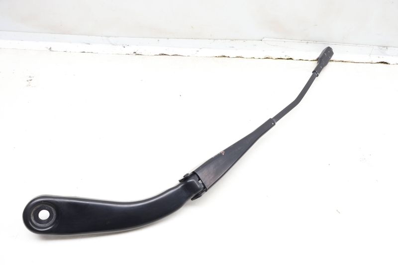 Windshield Wiper Arm 61617260469 — Used (SKU 624118)