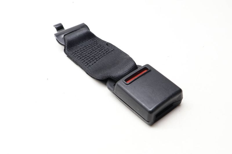 Center Seat Belt Buckle / Receiver 72117259397 — Used (SKU 624059)