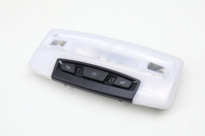 Dome / Roof Reading Light 61319277932 — Used (SKU 623958)