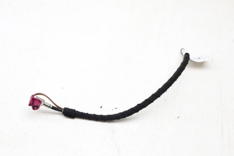 8.8" Display Screen / Monitor Wiring Connector Pigtail — Used (SKU 677798)