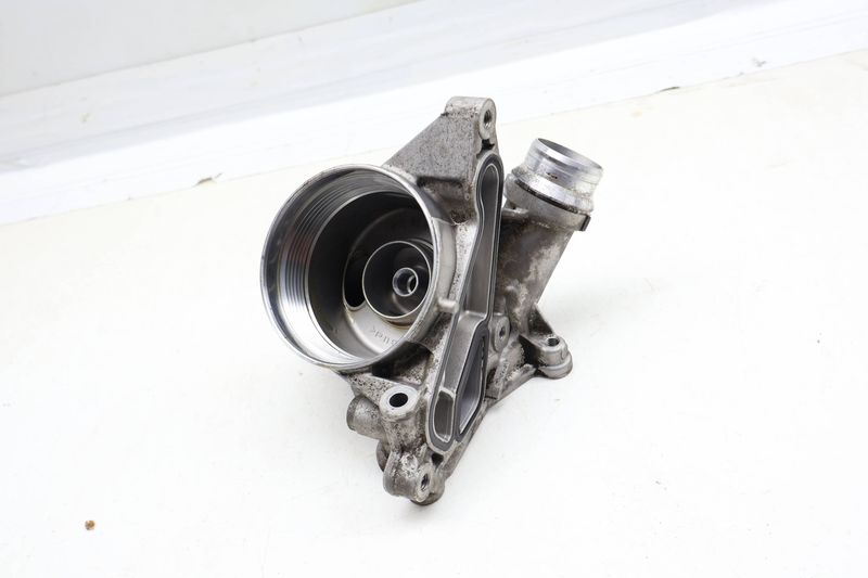 Engine Oil Filter Housing 11427516383 — Used (SKU 677583)