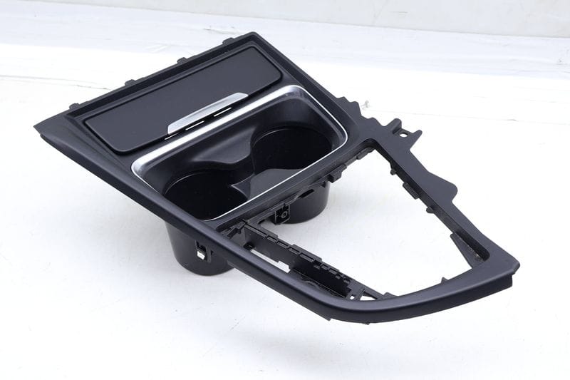 Center Console Trim / Panel w/ Cup Holder 51169218925 — Used (SKU 677786)