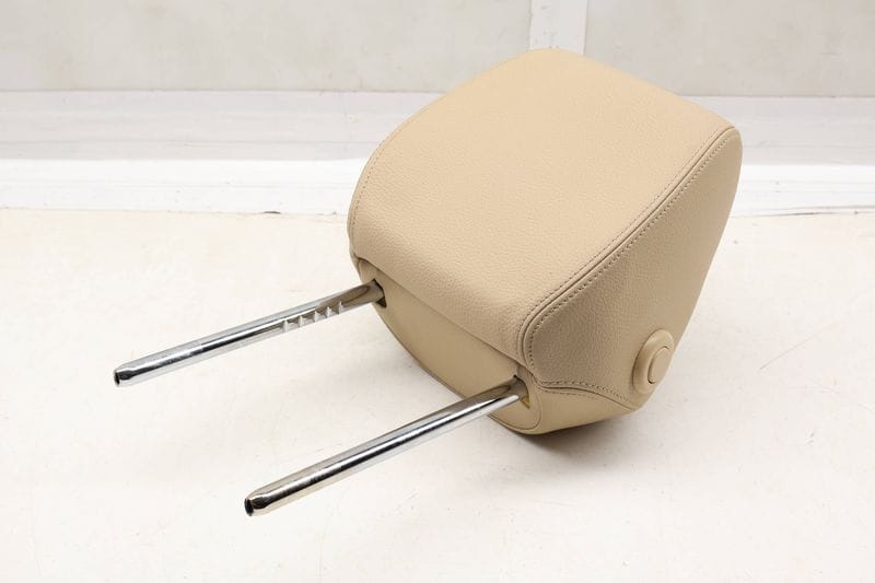 Headrest / Head Rest 52107372888 — Used (SKU 677659)