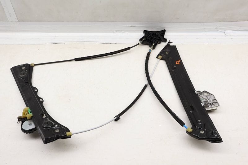 Window Regulator 51337352747 — Used (SKU 677769)
