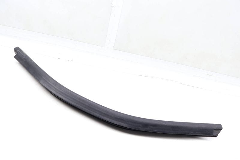 Engine Bay / Hood Seal 51767239146 — Used (SKU 677808)