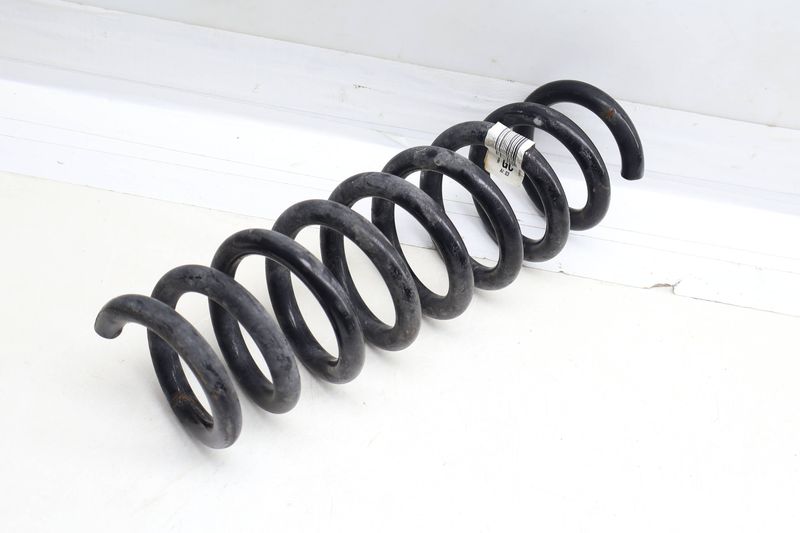 Coil Spring 6851928 — Used (SKU 677601)