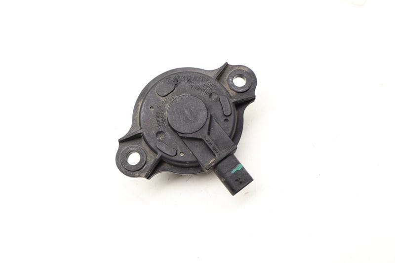 Vanos Valve Timing Solenoid / Actuator 11367593719 — Used (SKU 677445)