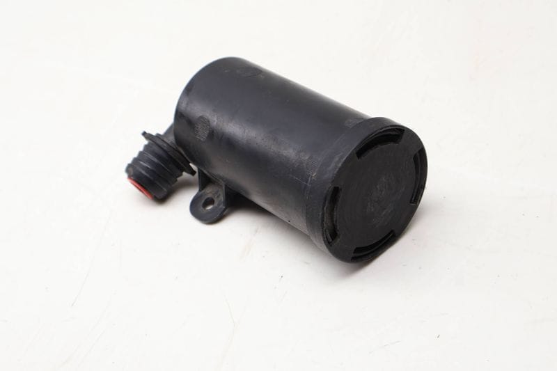 Fuel Tank Dust Filter 16137331116 — Used (SKU 636814)
