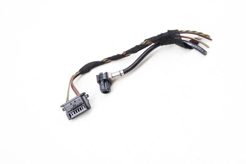 Head / Heads UP Display / Hud Control Unit Wiring Connector / Pigtail — Used (SKU 636546)