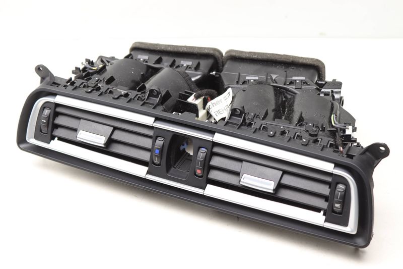 Center Dash Air Vent 64229115859 — Used (SKU 490505)