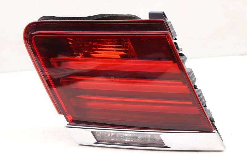 Inner Tail Light / Lamp 63217300271 — Used (SKU 490632)