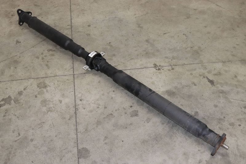 Driveshaft / Propeller Shaft 26107631363 — Used (SKU 490900)