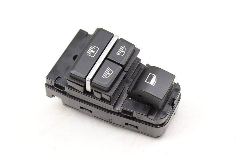 Window / Sun Shade Switch 61319204862 — Used (SKU 490602)