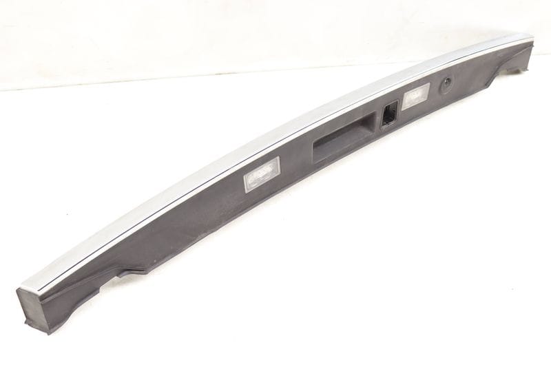 Trunk Lid Molding / Grip Trim 51137200035 — Used (SKU 490480)