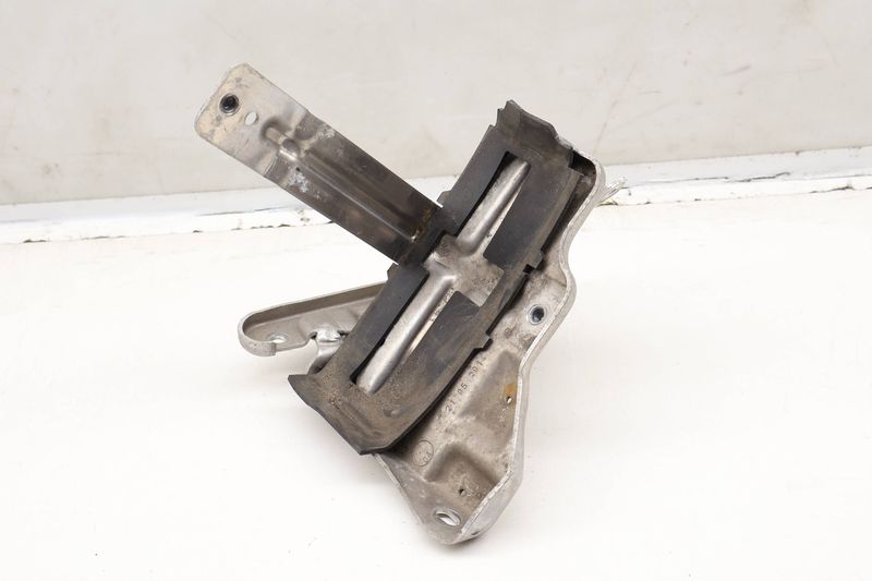 Battery  Mount Bracket 61218602813 — Used (SKU 612753)