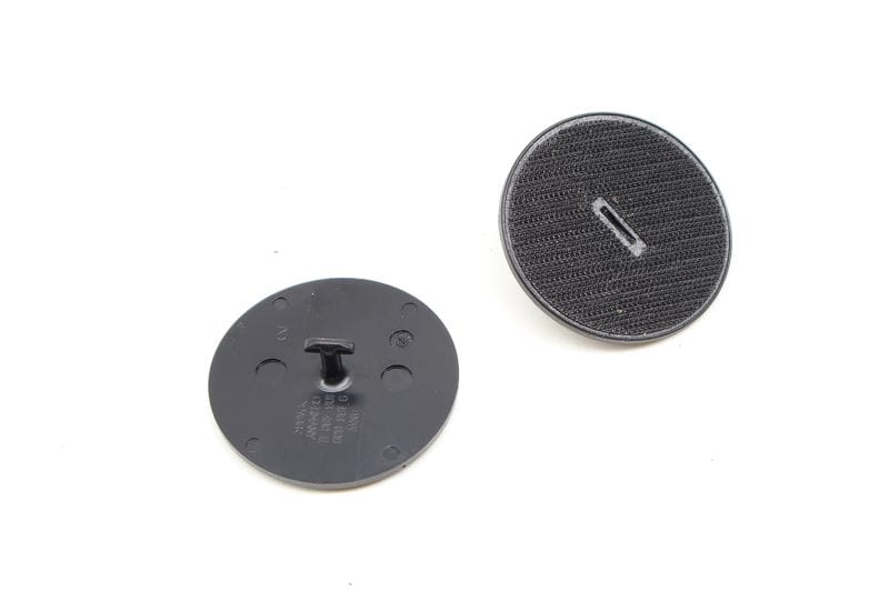 Carpet Floor Mat Fastener / Mount Set (2) 07149166609 — Used (SKU 612565)