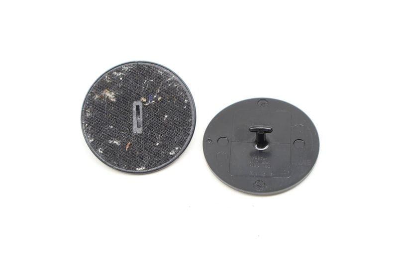 Carpet Floor Mat Fastener / Mount Set (2) 07149166609 — Used (SKU 612566)