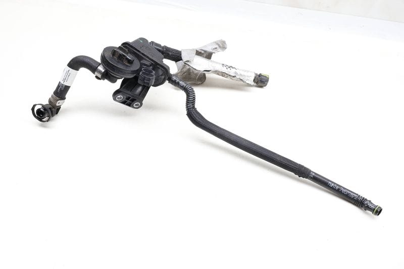 Crankcase Pvc Valve / Oil Separator 11158544835 — Used (SKU 628339)