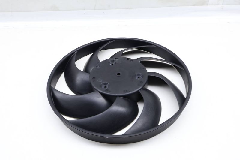 Electric Cooling Fan Blade 17427646081 — Used (SKU 628219)