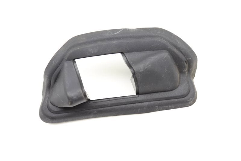 Door Latch / Catch Cover 51447291671 — Used (SKU 572281)
