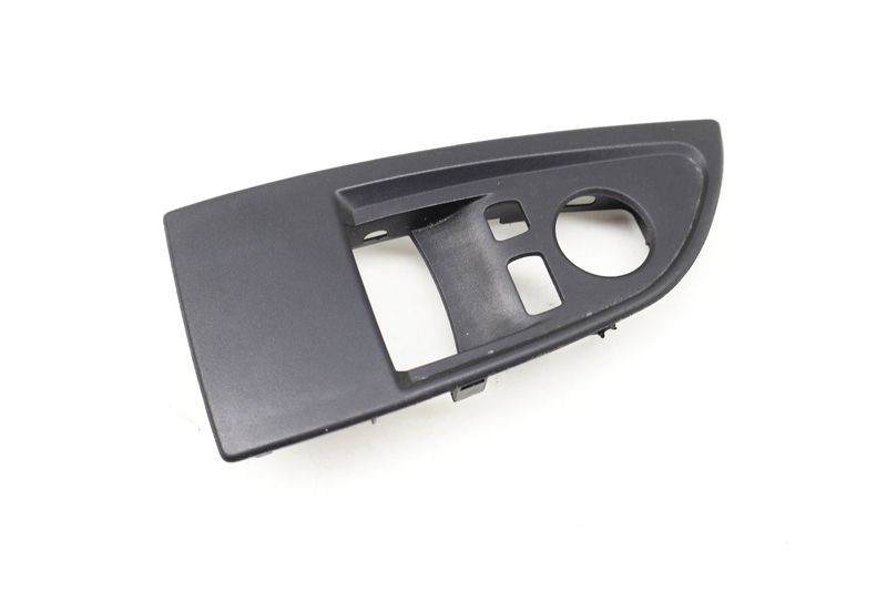 Door Master Window Stich Trim / Bezel 51417317569 — Used (SKU 612438)