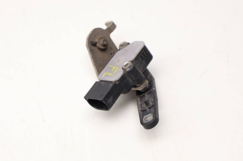 Headlight Leveling Sensor 37146855665 — Used (SKU 612607)