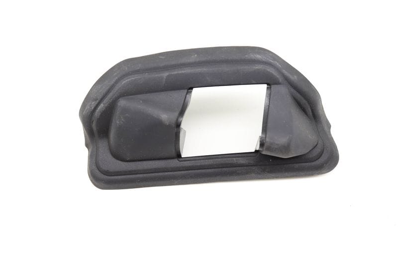 Door Latch / Catch Cover 51447291672 — Used (SKU 572282)