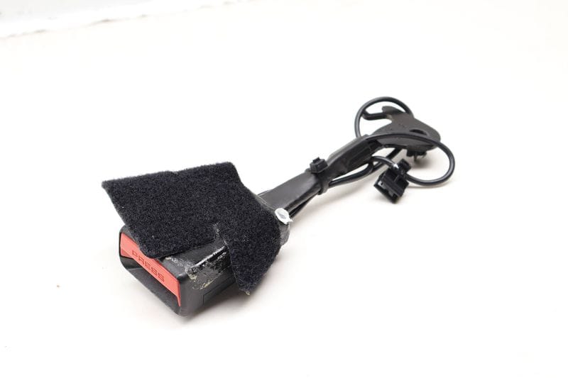 Seat Belt Buckle / Receiver 72117304150 — Used (SKU 612508)