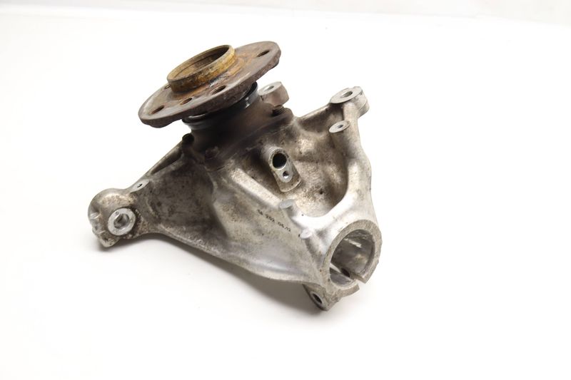 Spindle Knuckle w/ Wheel Bearing 31216852160 — Used (SKU 571966)