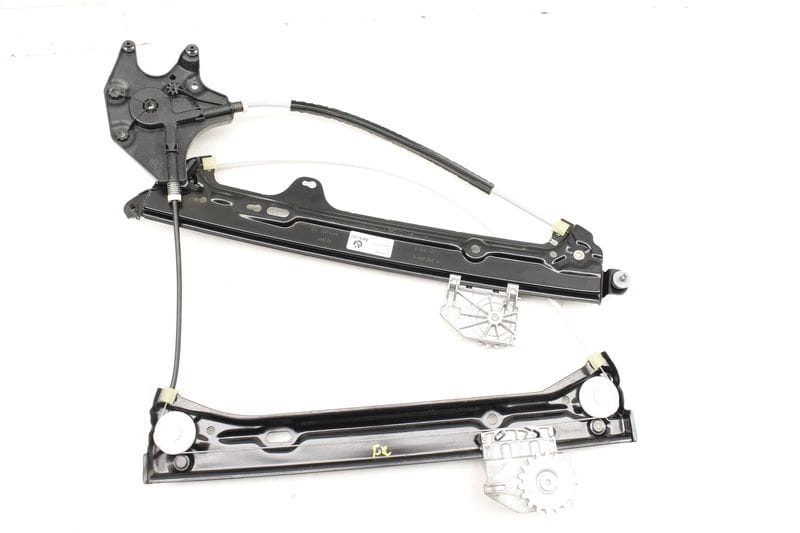 Window Regulator 51337290858 — Used (SKU 284532)