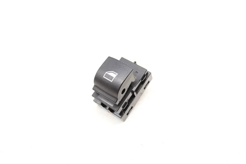 Window Switch 61319208107 — Used (SKU 518599)
