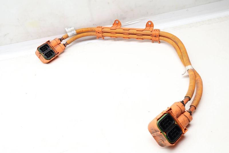 HV / Battery Cable For DC Motor 12437647016 — Used (SKU 628538)