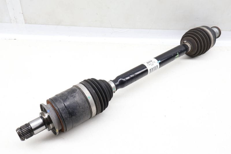 CV Axle / Transmission Output Shaft 33207641213 — Used (SKU 628390)