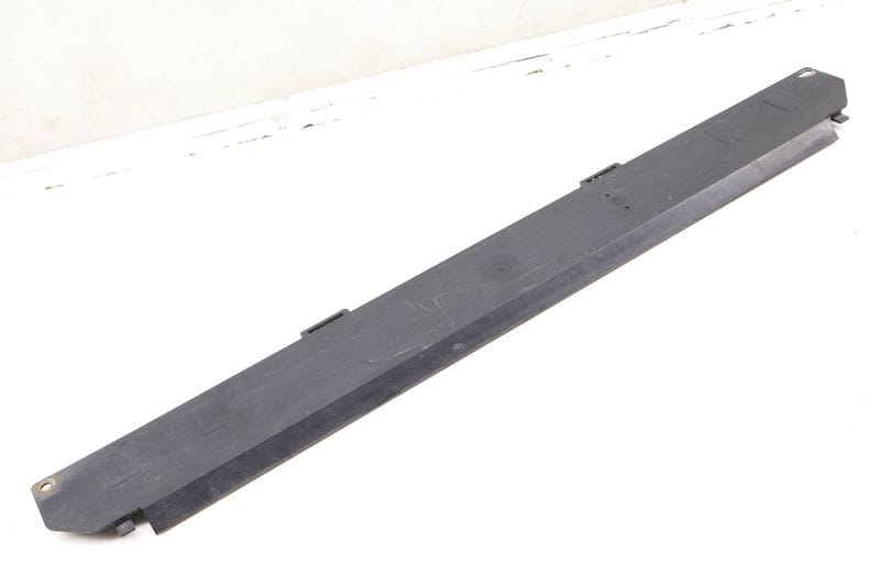 Lower Sealing Radiator Cover 17117616028 — Used (SKU 612661)