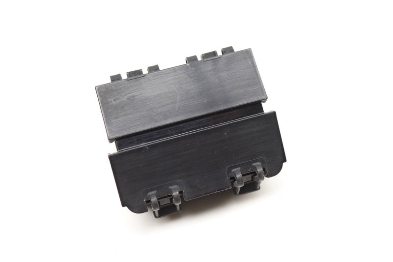 Plug-IN Connection Bracket 61139301762 — Used (SKU 572306)