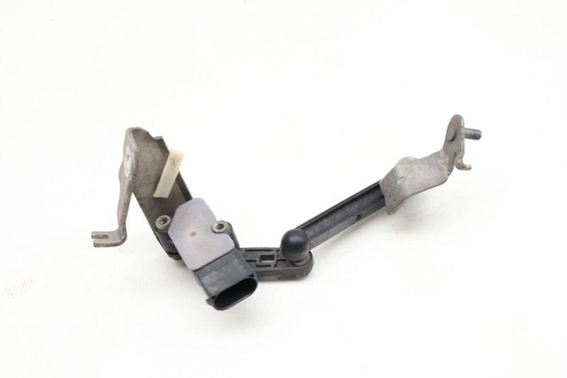 Headlight Leveling Sensor 37146855668 — Used (SKU 628477)