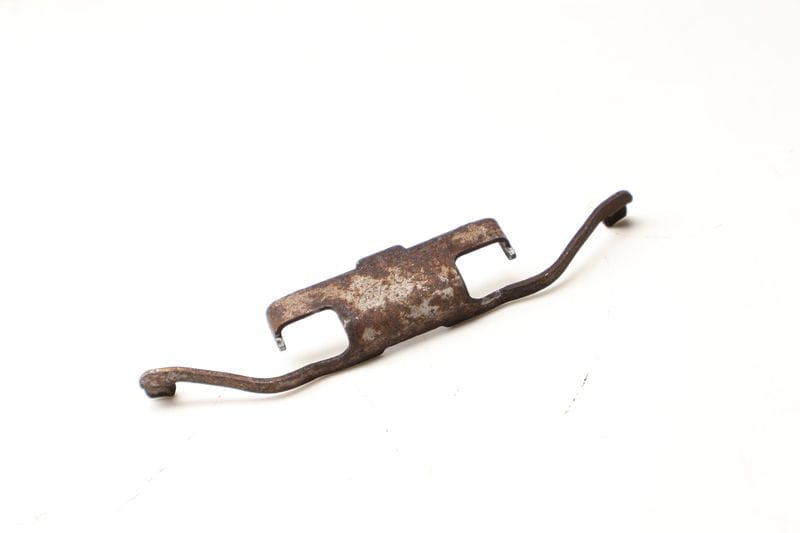 Wheel Brake Retaining Clip 34206864449 — Used (SKU 612614)