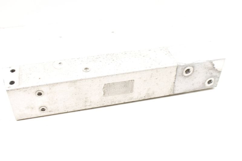 Bumper Reinforcement Bar / Bracket 51127375468 — Used (SKU 284431)