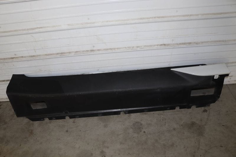 Door Sill / Scuff Panel 51757368598 — Used (SKU 519111)