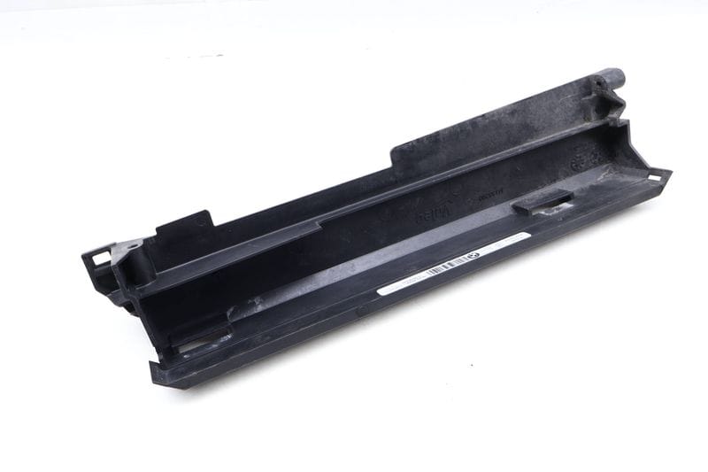 Side Radiator Mount / Bracket 17117616026 — Used (SKU 628349)