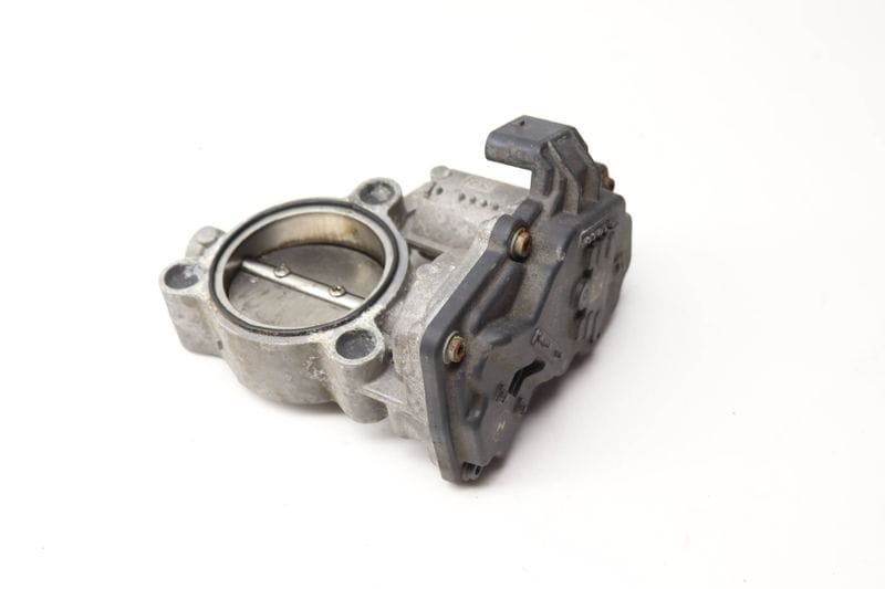 Throttle Body 13547618838 — Used (SKU 572097)