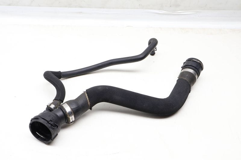 Upper Radiator Coolant Hose / Line 17128611672 — Used (SKU 628370)