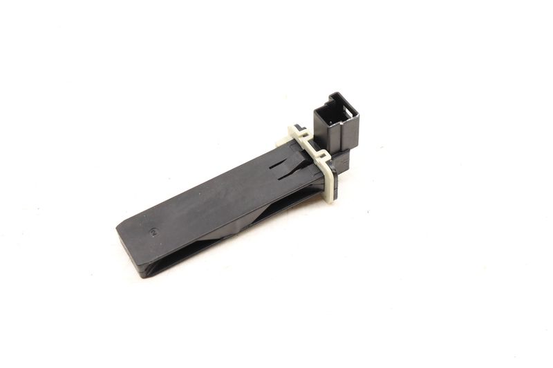 Cabin Air Temperature / Temp Sensor 64119238085 — Used (SKU 514272)
